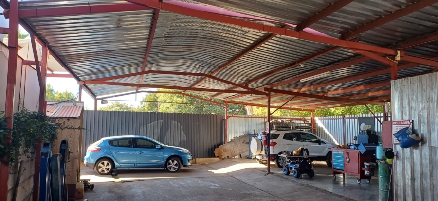 Commercial Property for Sale in Freemanville North West